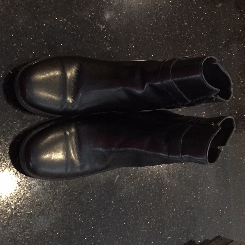 Naturalization dark brown boots
